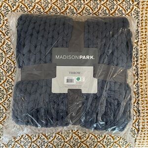 Madison Park Chunky Double Knit Handmade Throw Blanket in Indigo, 50x60”